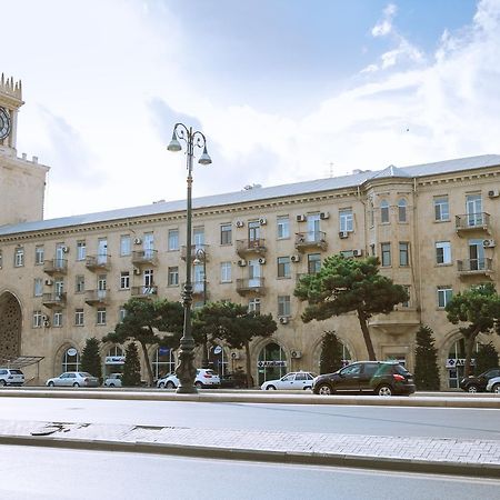 Clock Tower Apartment In Baku Exterior photo